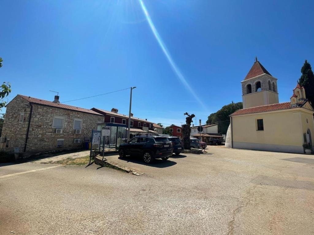 Villa Amore Radini Istrian Romantic Studio With Private Parking And Terrace بروتونيغلا المظهر الخارجي الصورة