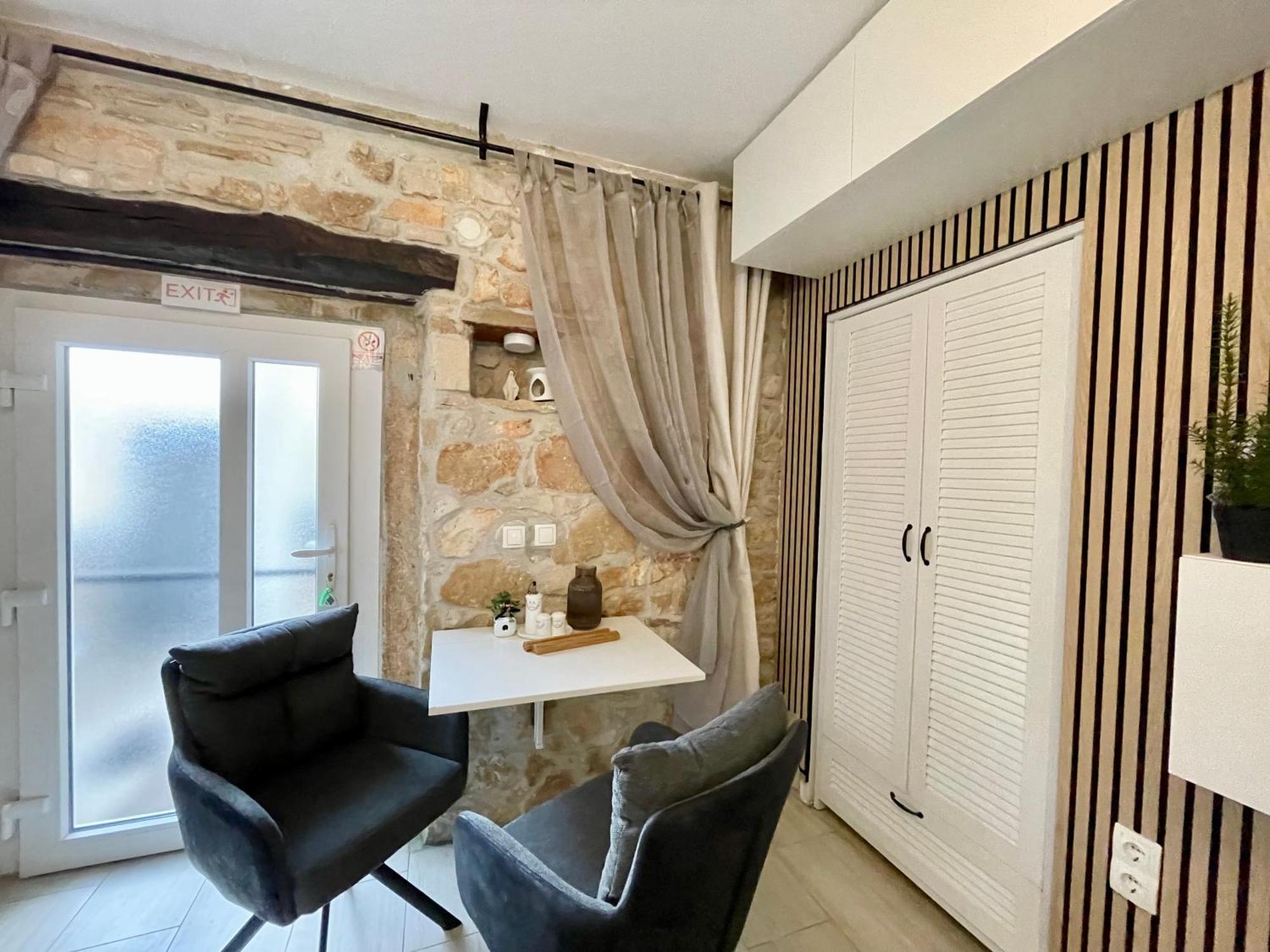 Villa Amore Radini Istrian Romantic Studio With Private Parking And Terrace بروتونيغلا المظهر الخارجي الصورة